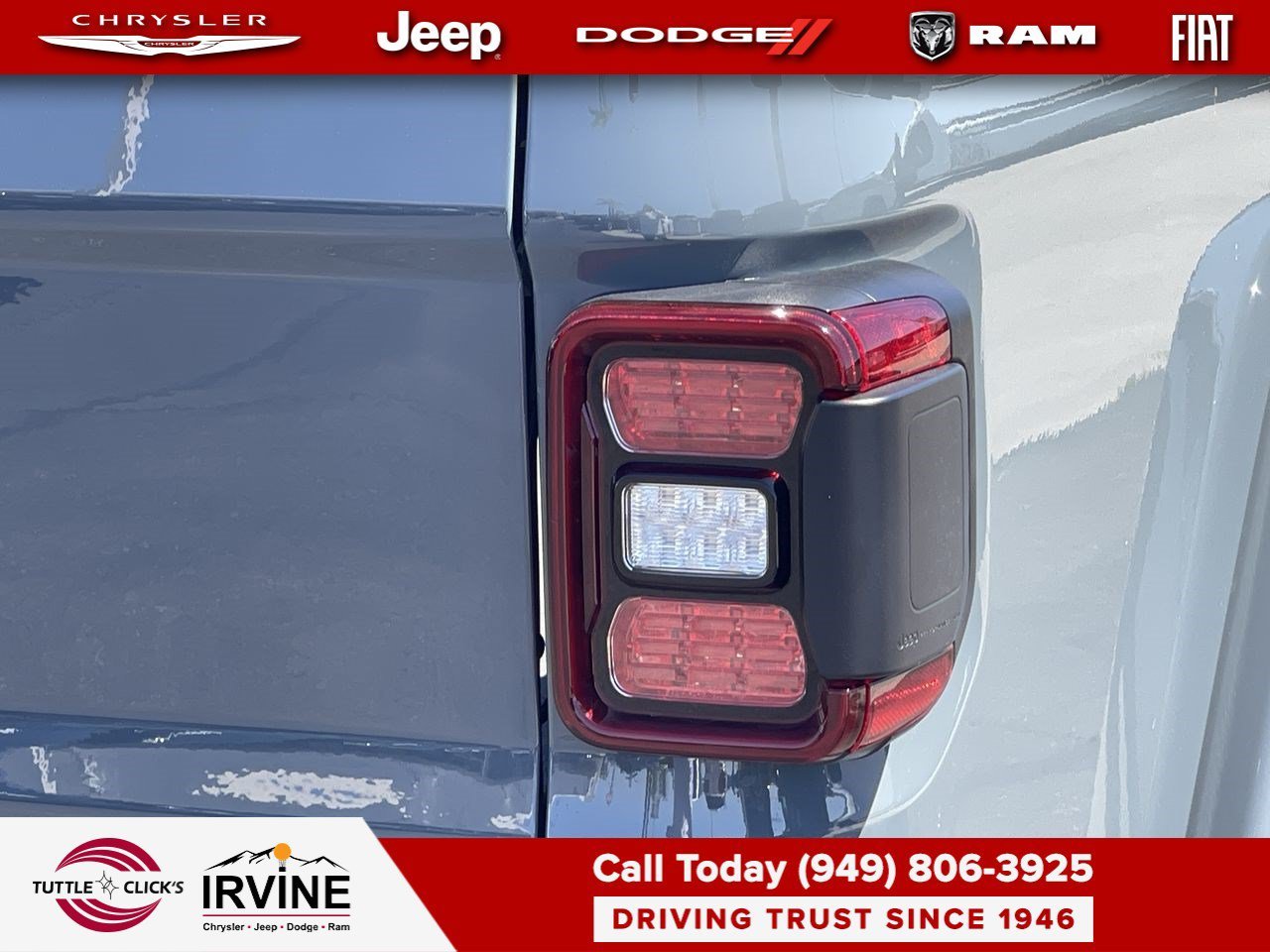 New 2026 Anvil Clear-Coat Exterior Paint Jeep Rubicon image 9