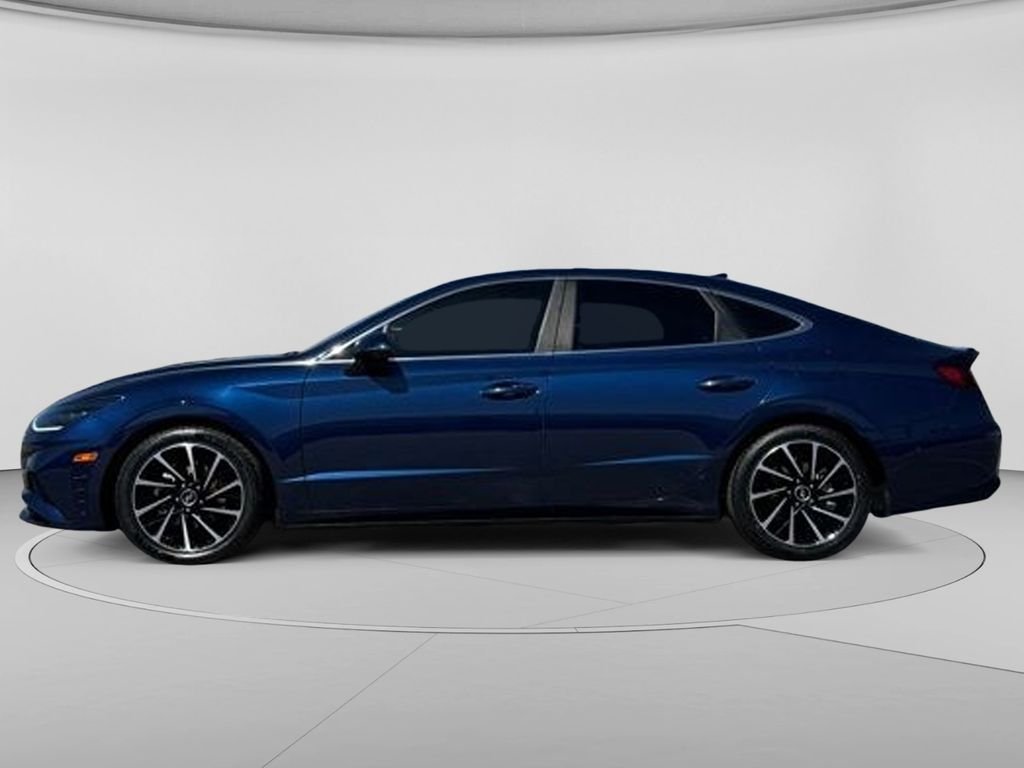 Used 2021 Blue Hyundai Limited image 10
