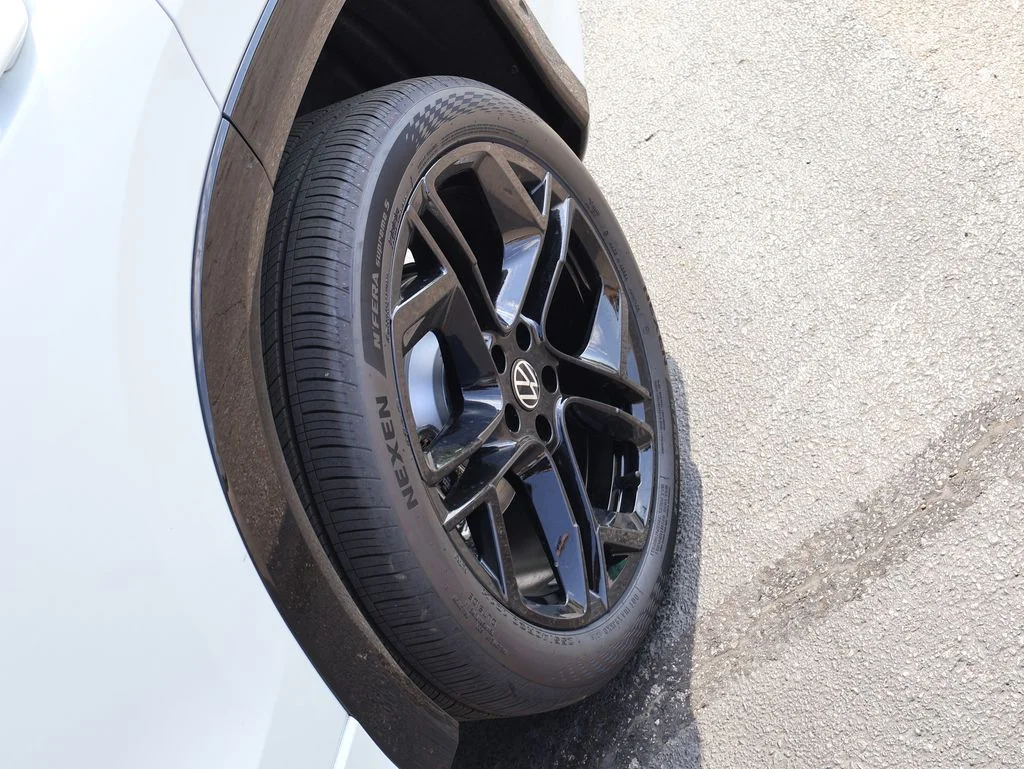 New 2026 White Volkswagen 2.0T SE R-Line Black image 34