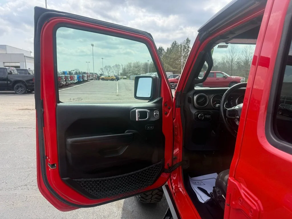 Certified Used 2020 Firecracker Red Clearcoat Jeep Sport image 12