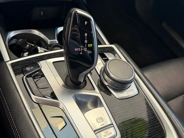 2019 BMW 7 Series 740i - Photo 20
