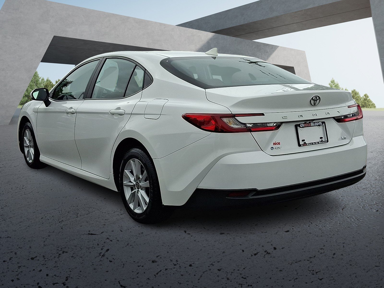 Used 2025 Ice Cap Toyota LE image 3