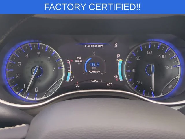 Used 2023 Silver Chrysler Touring L image 22
