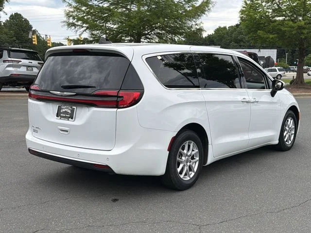 Used 2023 White Chrysler Touring L image 12