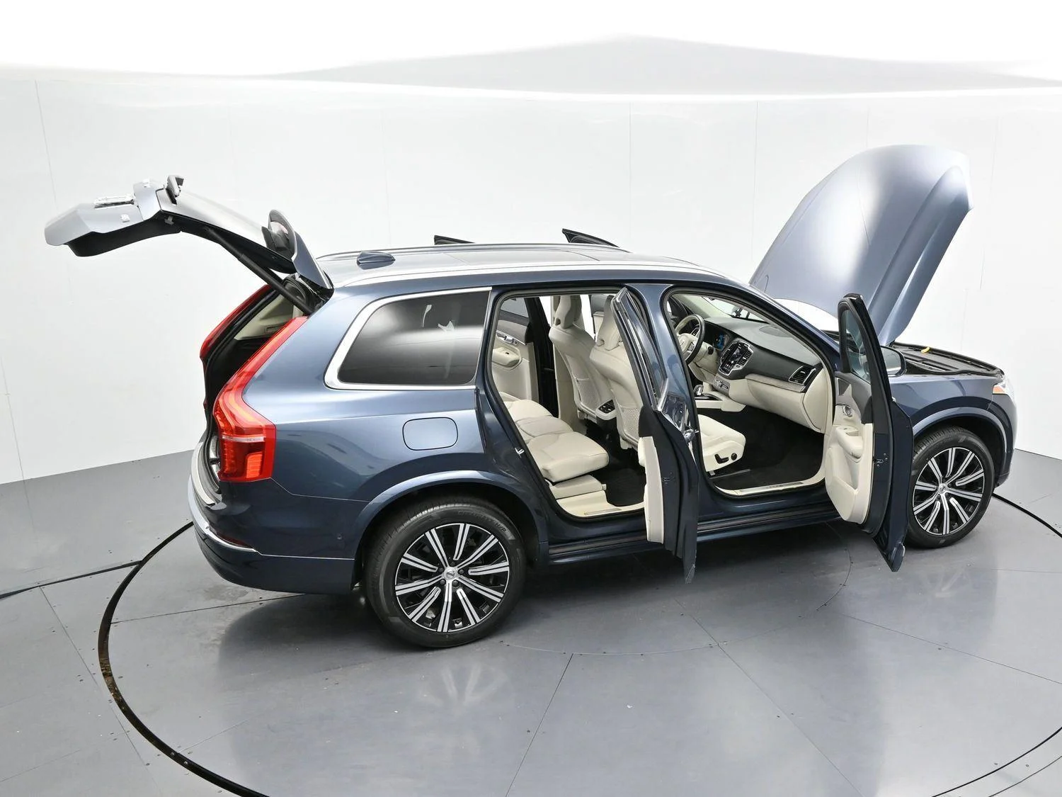 Used 2023 Blue Volvo Plus image 42
