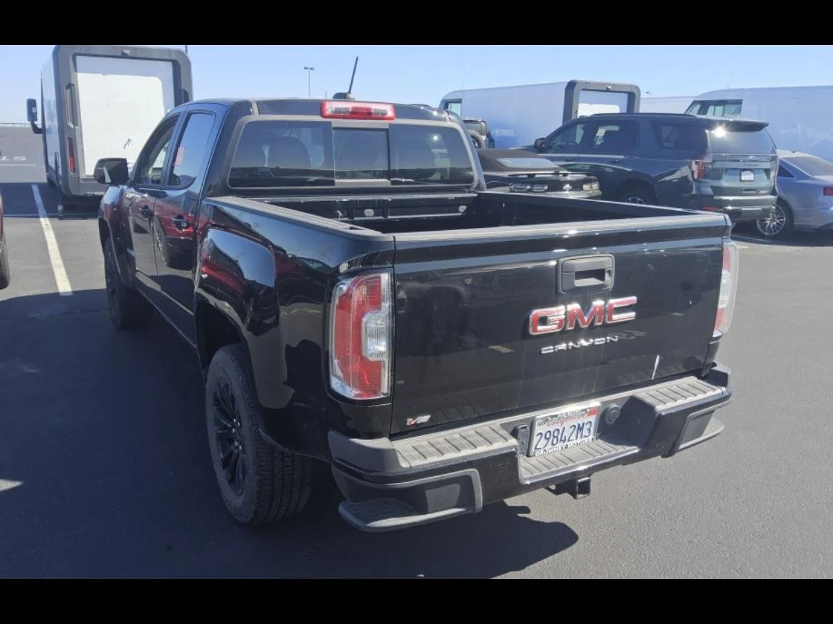 Used 2022 Onyx Black GMC Elevation image 3