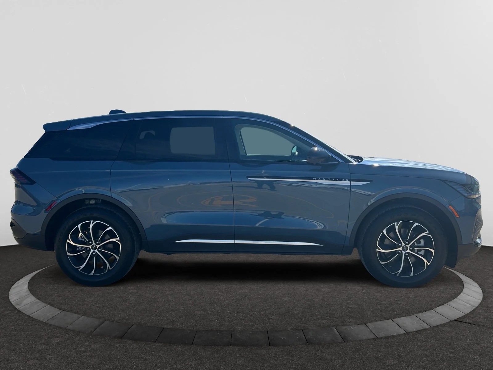 New 2026 Whisper Blue Metallic Clearcoat Lincoln Premiere image 6