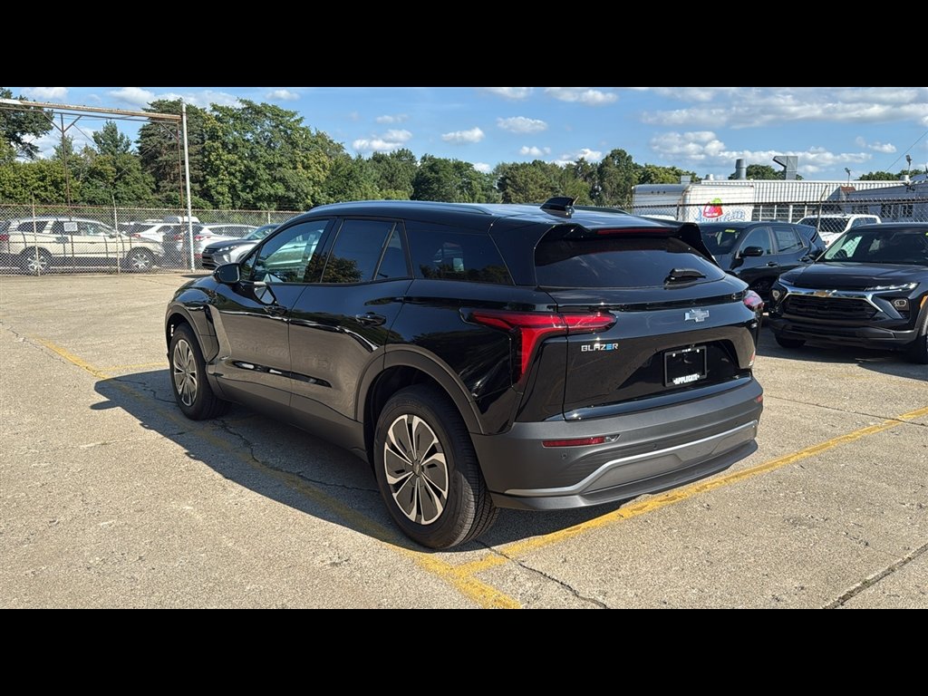 2025 Chevrolet Blazer EV LT - Photo 4