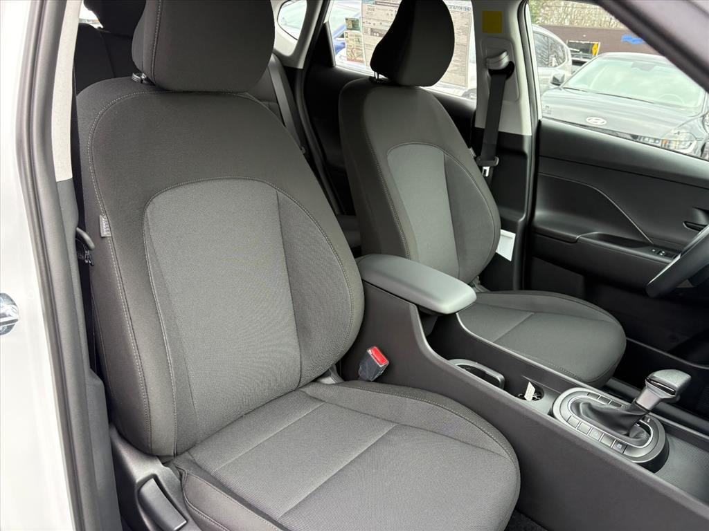2026 Hyundai Kona SE - Photo 12