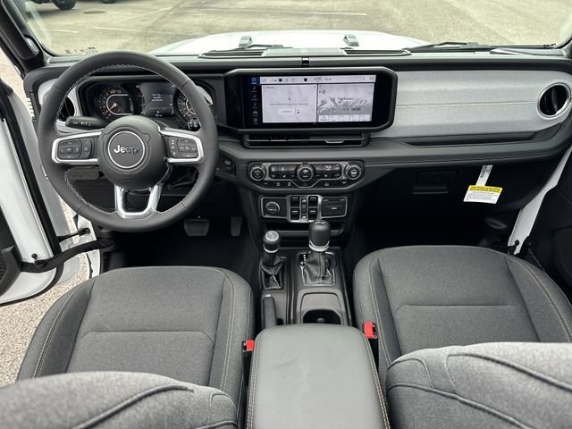 New 2025 White Jeep Sahara image 22