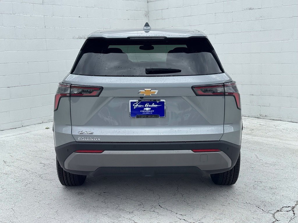 2027 Chevrolet Equinox LT - Photo 11
