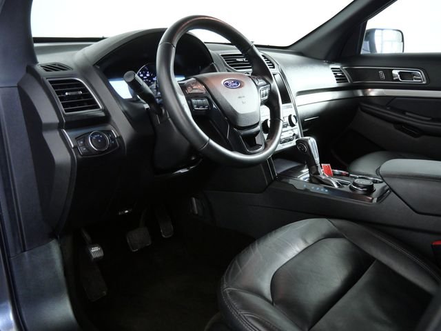 Certified Used 2018 Gray Ford XLT image 16