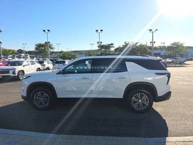 New 2027 Summit White Chevrolet LT image 5