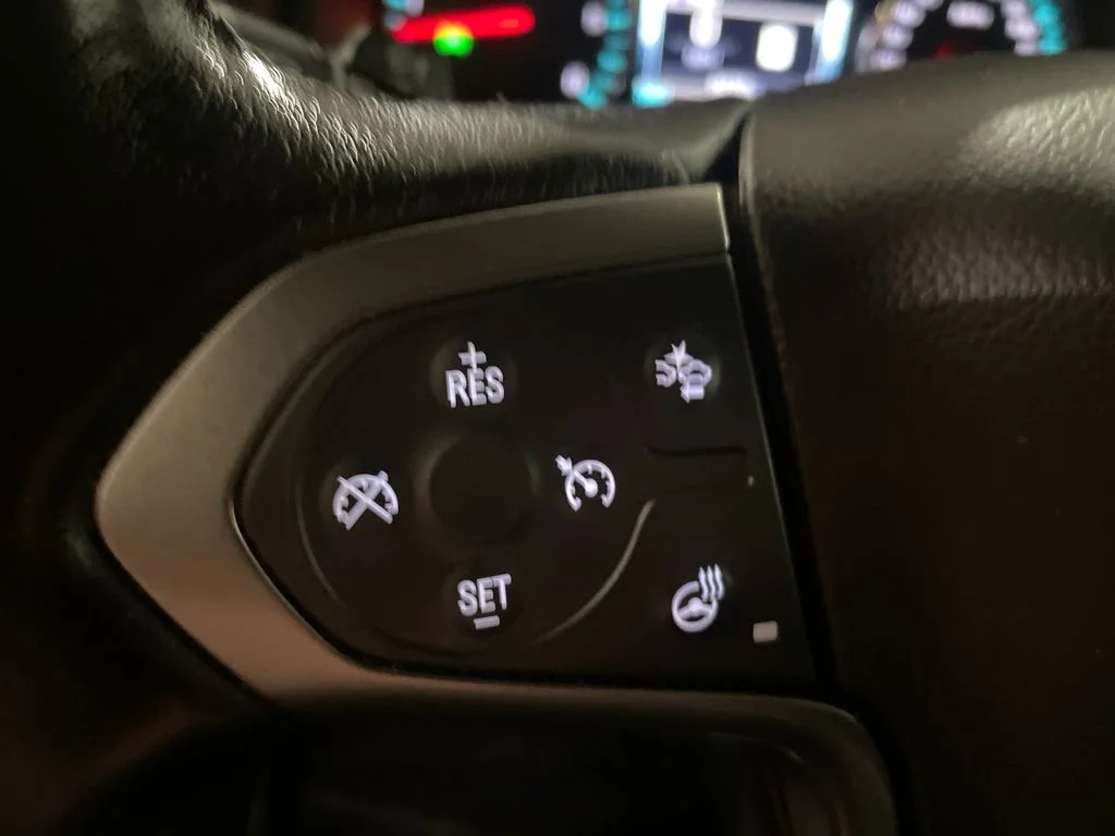 Used 2020 Shadow Gray Metallic Chevrolet LT image 16