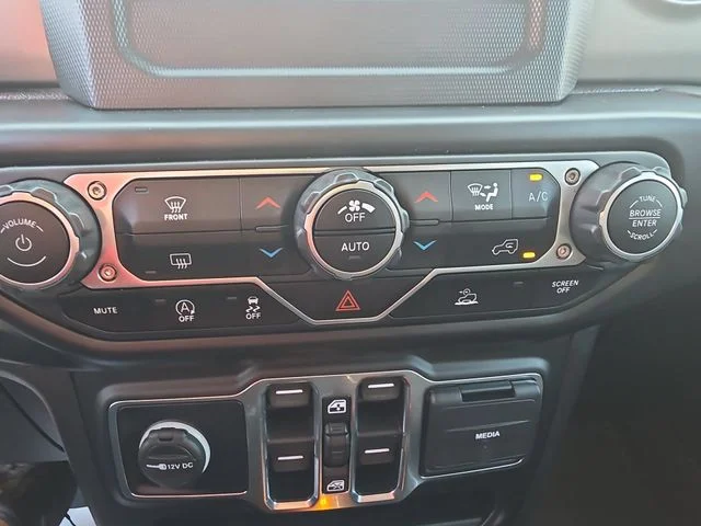 Used 2021 Red Jeep Overland image 23