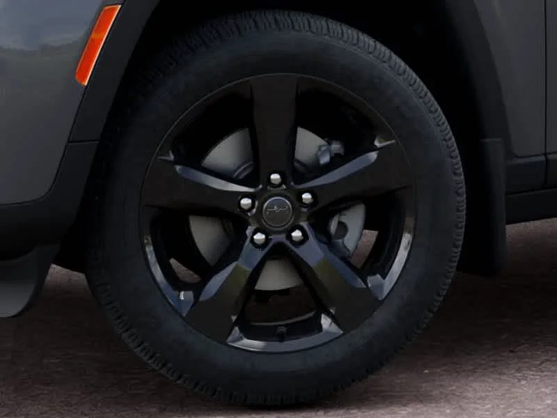 New 2027 Sting-Gray Clearcoat Jeep Limited image 8