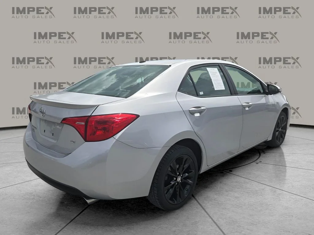Used 2017 Silver Toyota SE image 3