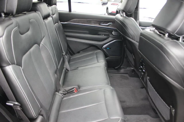 Used 2023 White Jeep Overland image 35