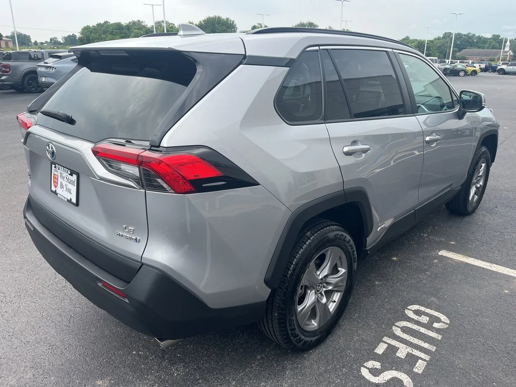 Used 2023 Silver Sky Metallic Toyota LE image 5