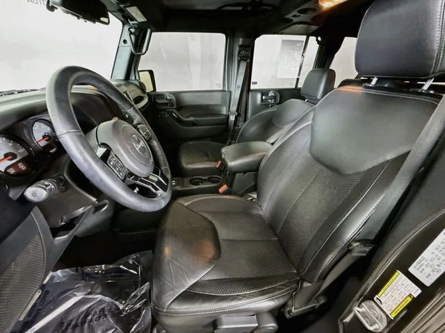 Used 2017 Gray Jeep Unlimited Sahara image 21