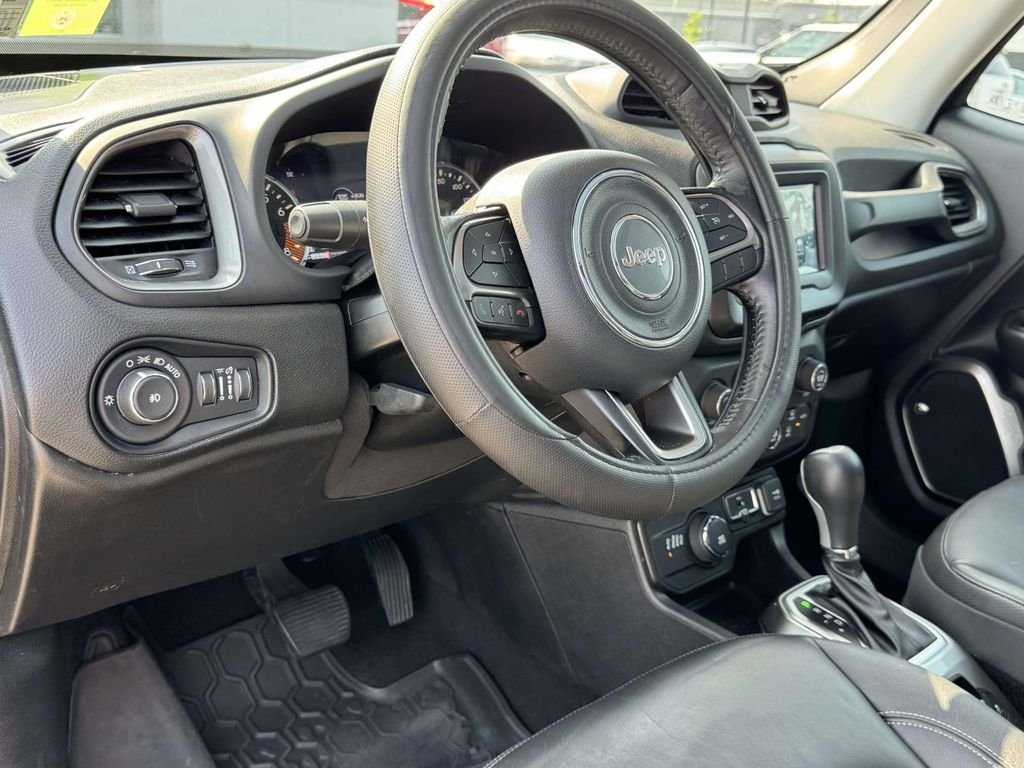 Used 2019 Blue Jeep Limited image 2