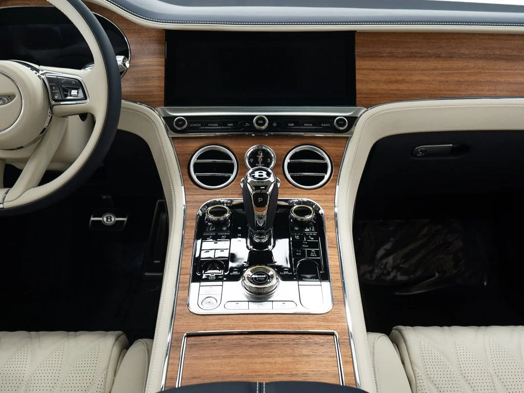 New 2026 Glacier White Bentley Azure image 24