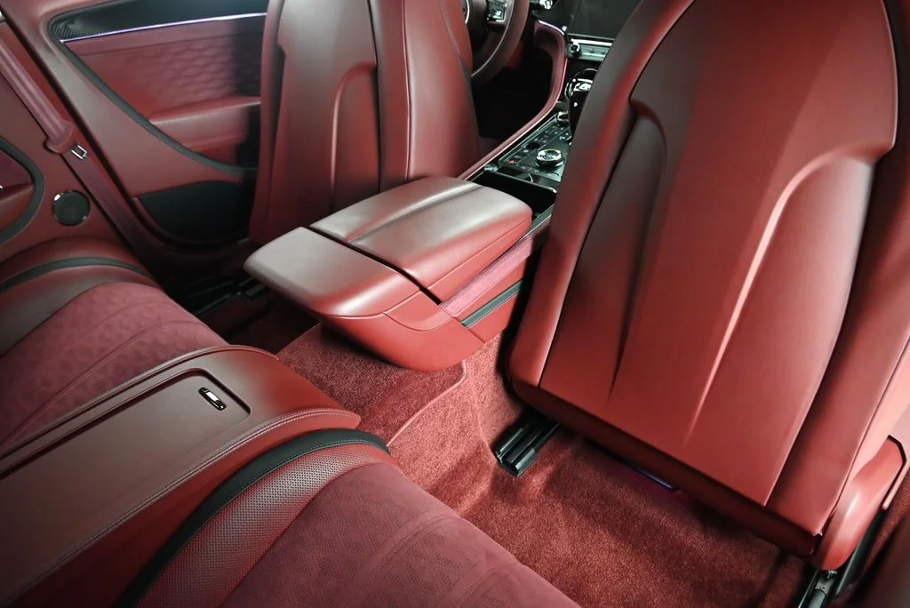 Used 2025  Bentley First Edition Launch Specification image 13