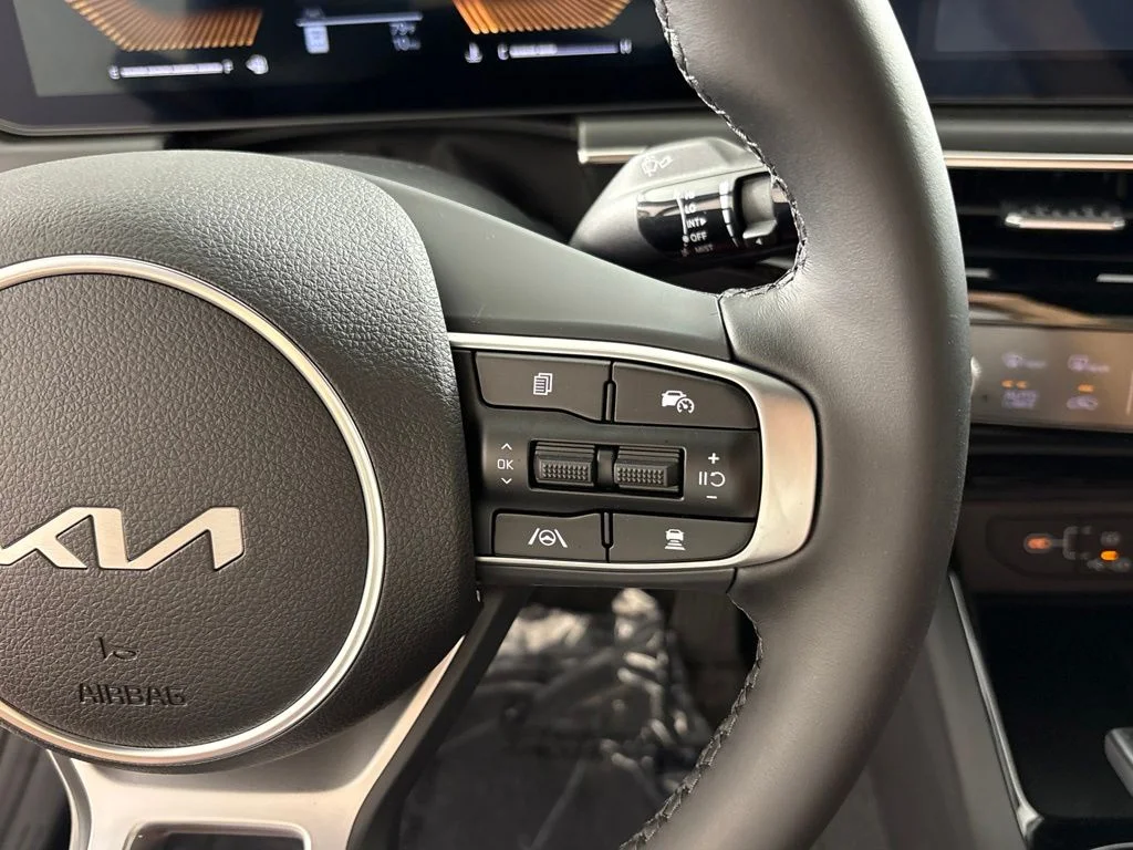 New 2026 Wolf Gray Kia GT-Line FWD image 29