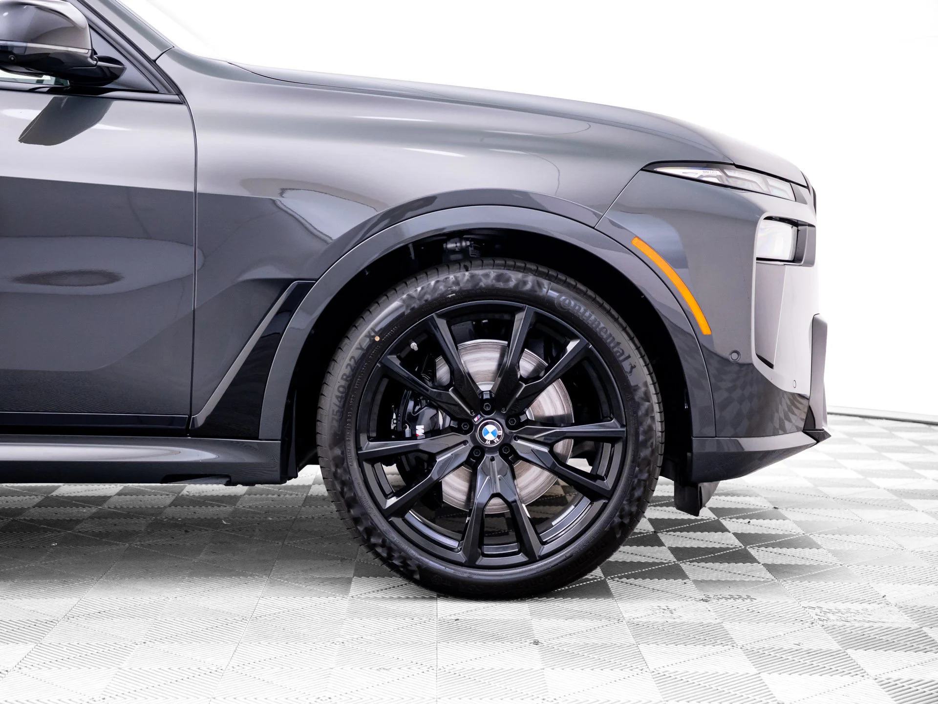 New 2027 Gray BMW M60i image 33
