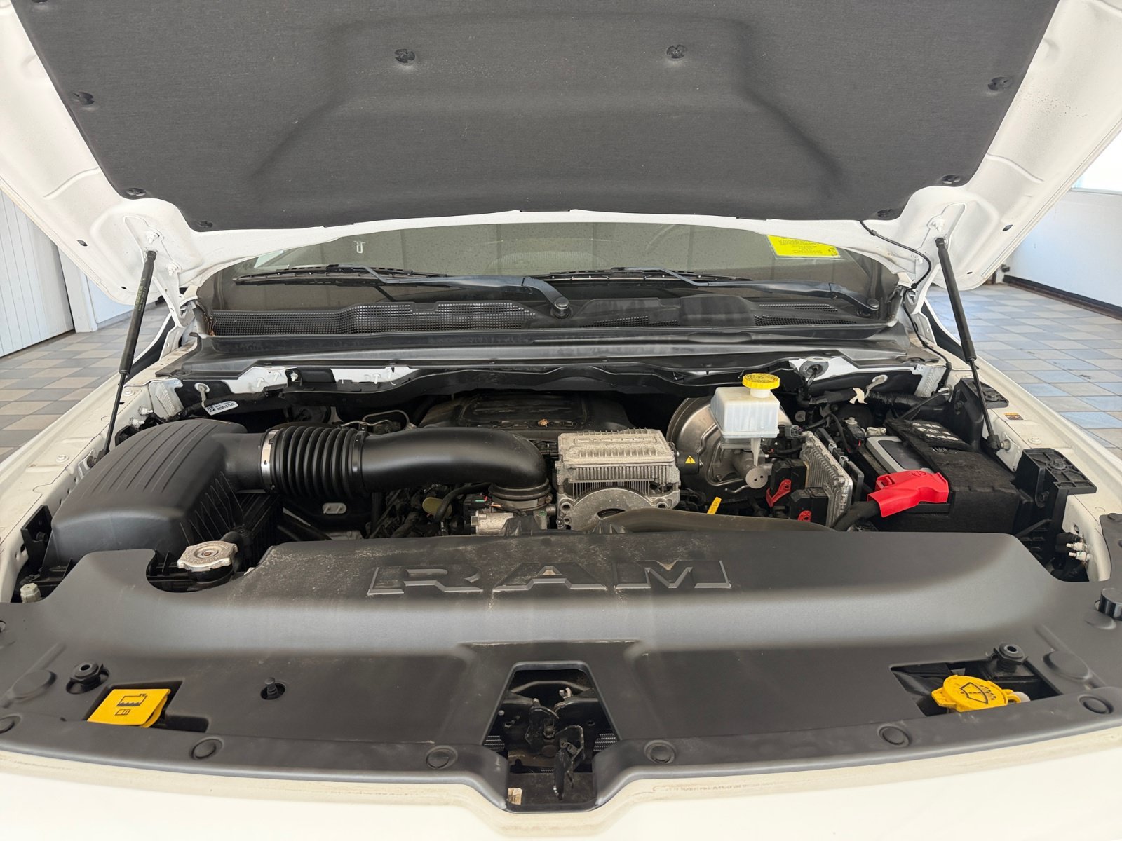 Used 2022 Bright White Clearcoat Ram Big Horn image 6