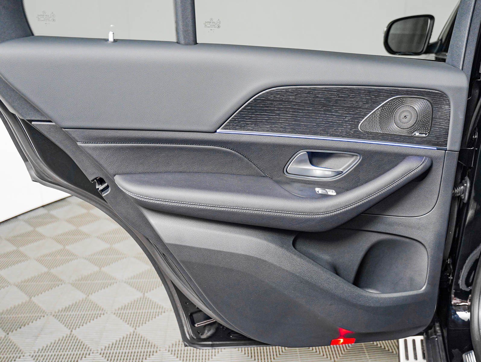 New 2026 Black Mercedes-Benz GLE 350 image 22