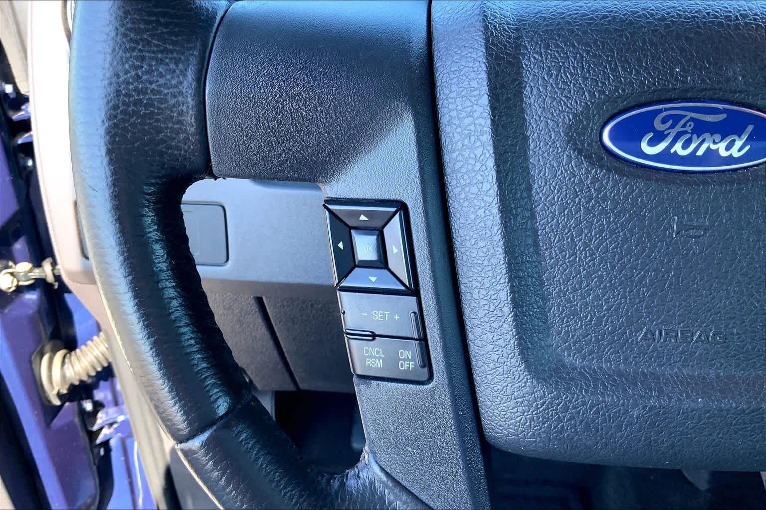 Used 2012 Dark Blue Pearl Metallic Ford XLT image 20