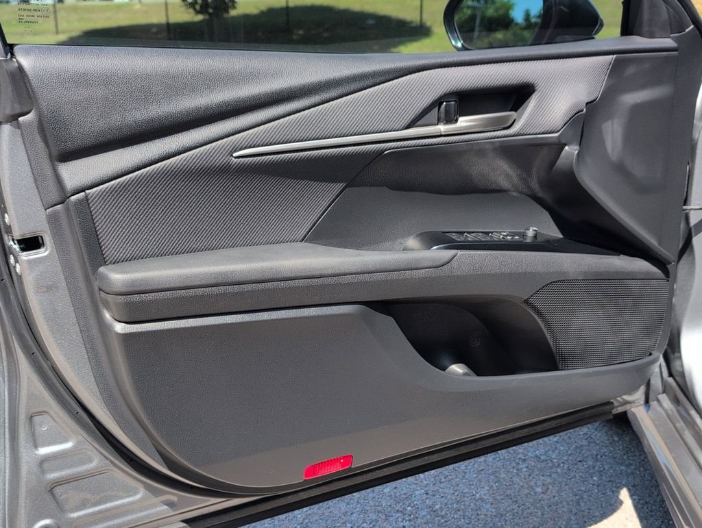 Certified Used 2025 Gray Toyota SE image 8