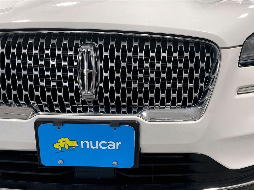 Used 2020 White Lincoln Standard image 32