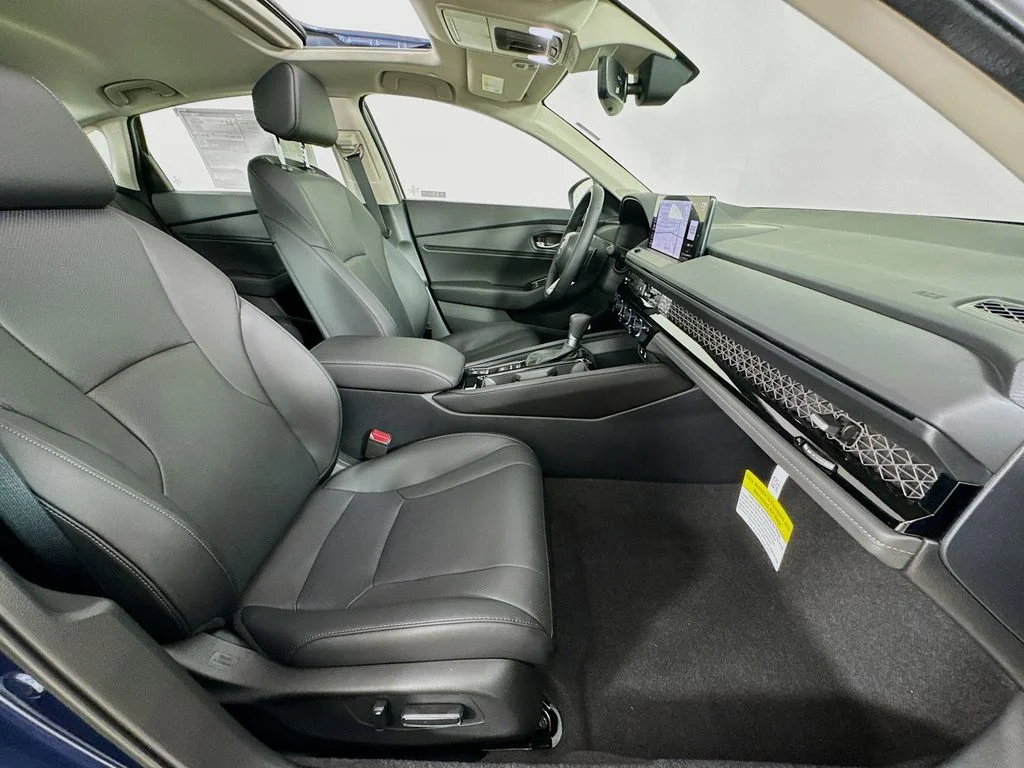 New 2026 Canyon River Blue Metallic Honda Touring image 39