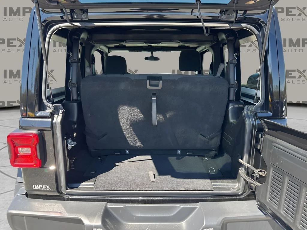 Used 2018 Black Jeep Rubicon image 25