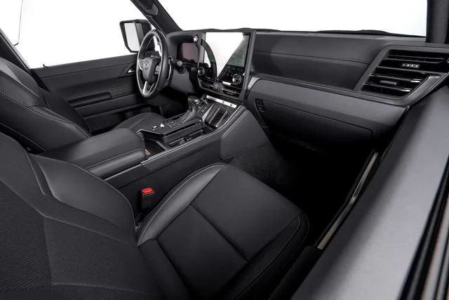 Used 2025 Incognito Lexus 550 Premium+ image 45