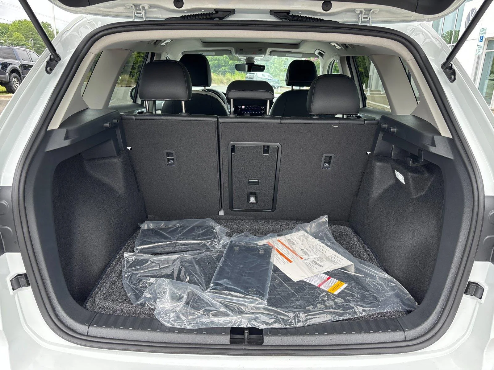New 2026 Pure White Volkswagen SE image 35