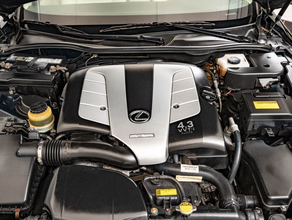 Used 2004 Green Lexus 430 image 52