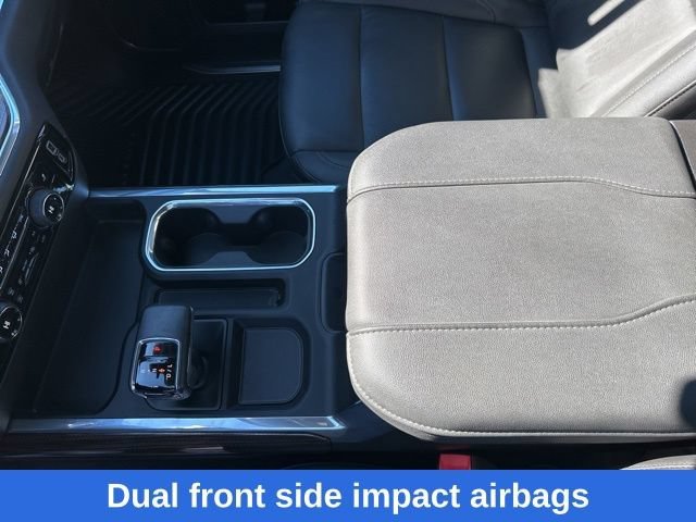 Used 2025 Summit White Chevrolet RST image 19