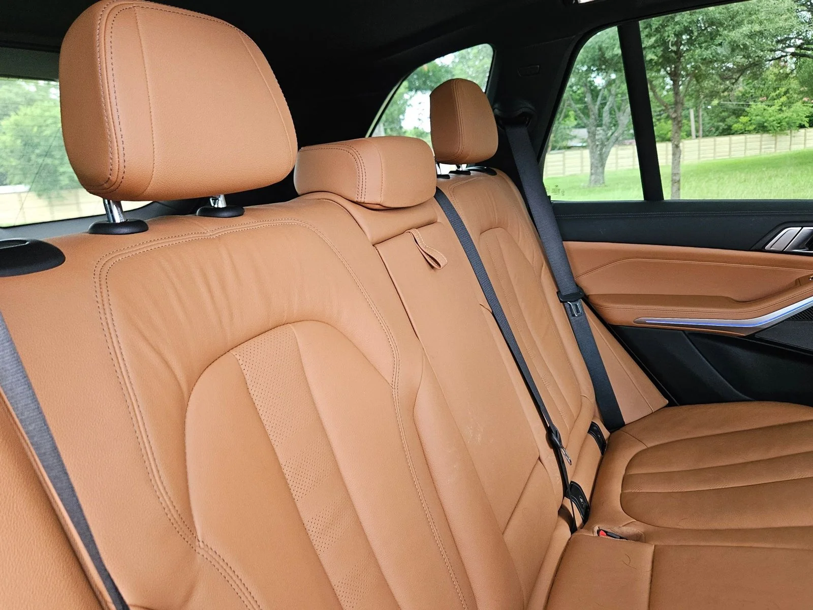 Used 2022 Mineral White Metallic BMW M50i image 22