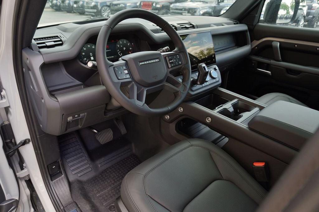 Used 2026 Gray Land Rover X-Dynamic SE image 12