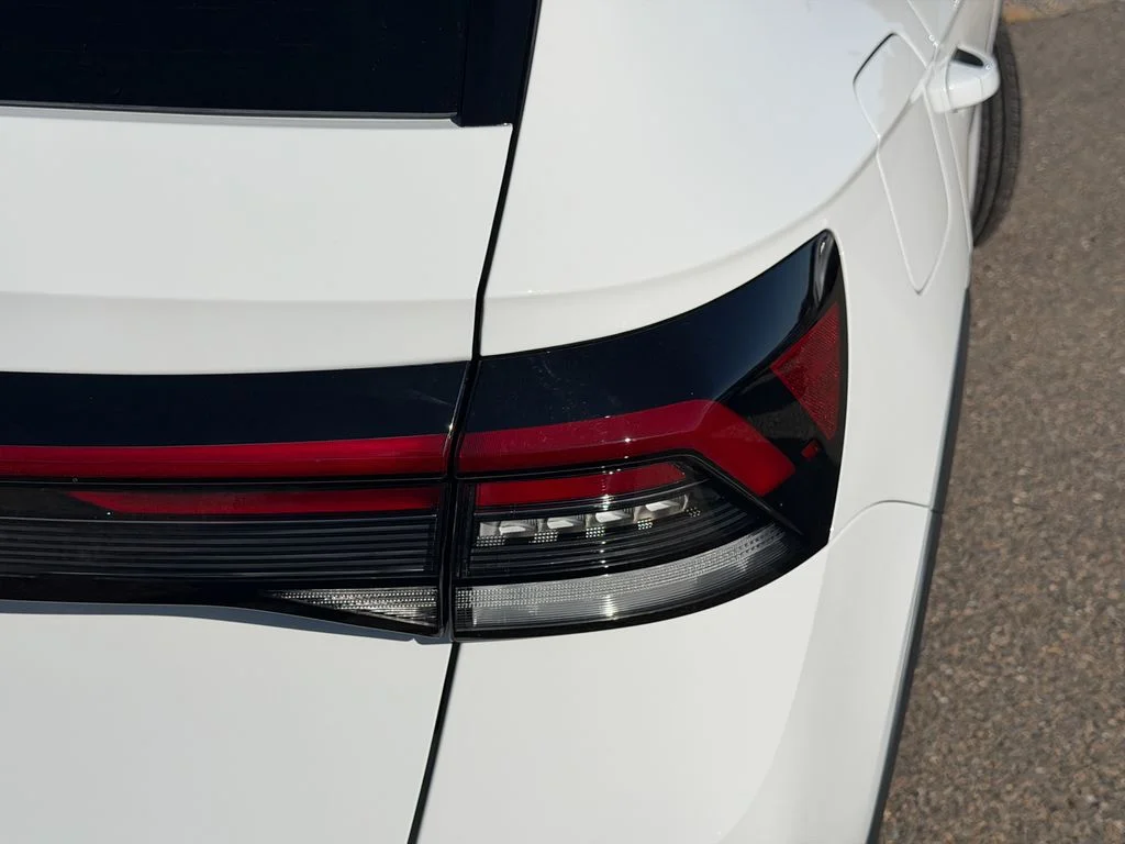 New 2026 Pure White Volkswagen 1.5T SE image 6