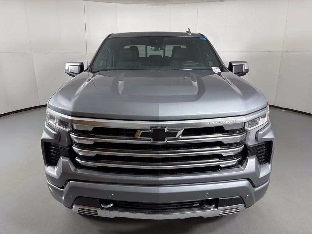 New 2026 Sterling Gray Metallic Chevrolet High Country image 4