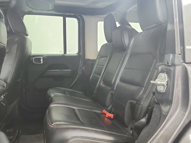 Used 2018 Gray Jeep Unlimited Sahara image 10