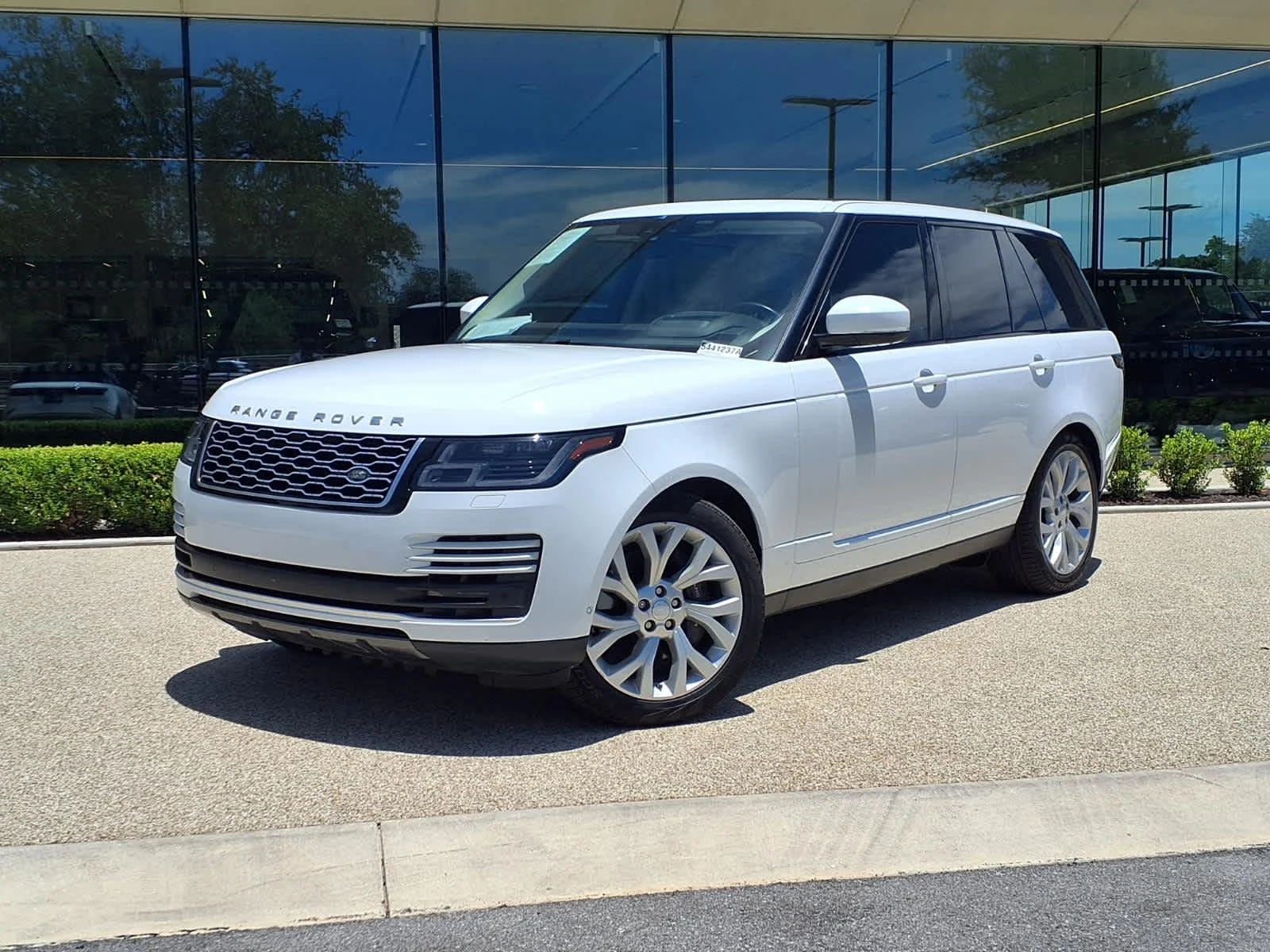 2019 Land Rover Range Rover 3.0 HSE's photo