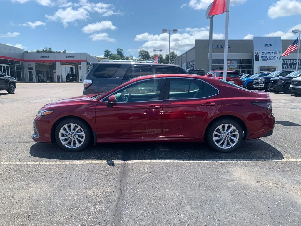 Used 2022 Red Toyota LE image 5