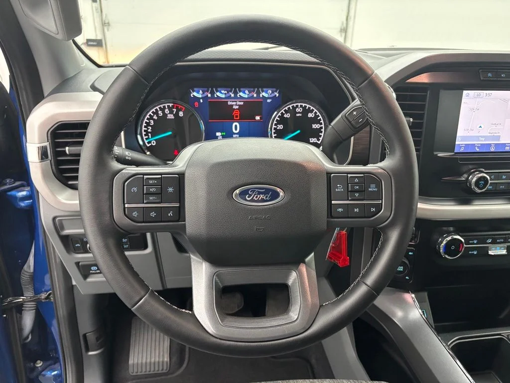 Used 2023 Blue Ford XLT image 19