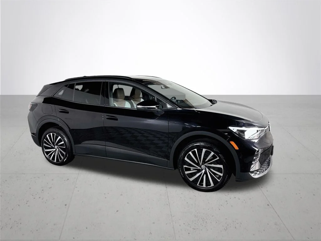 Certified Used 2025 Black Volkswagen Pro image 5