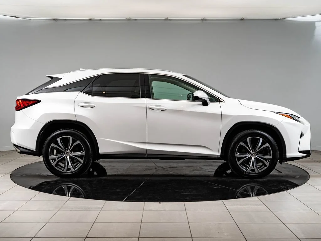 Used 2017 Eminent White Pearl Lexus 350 image 11